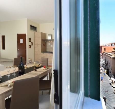 דירות טאורמינה Corso Umberto Piazza Duomo מראה חיצוני תמונה